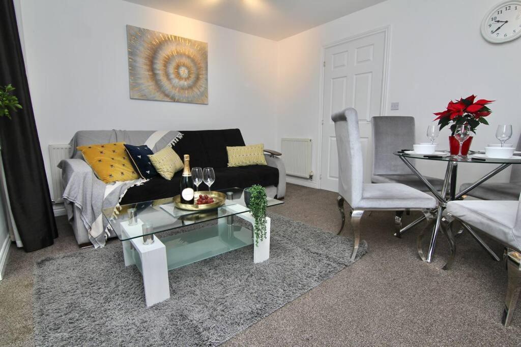 Daimler House - Cosy Home Near Coventry City Centre 외부 사진