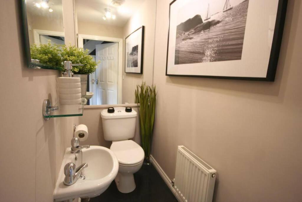 Daimler House - Cosy Home Near Coventry City Centre 외부 사진