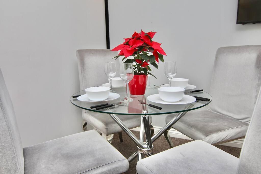 Daimler House - Cosy Home Near Coventry City Centre 외부 사진